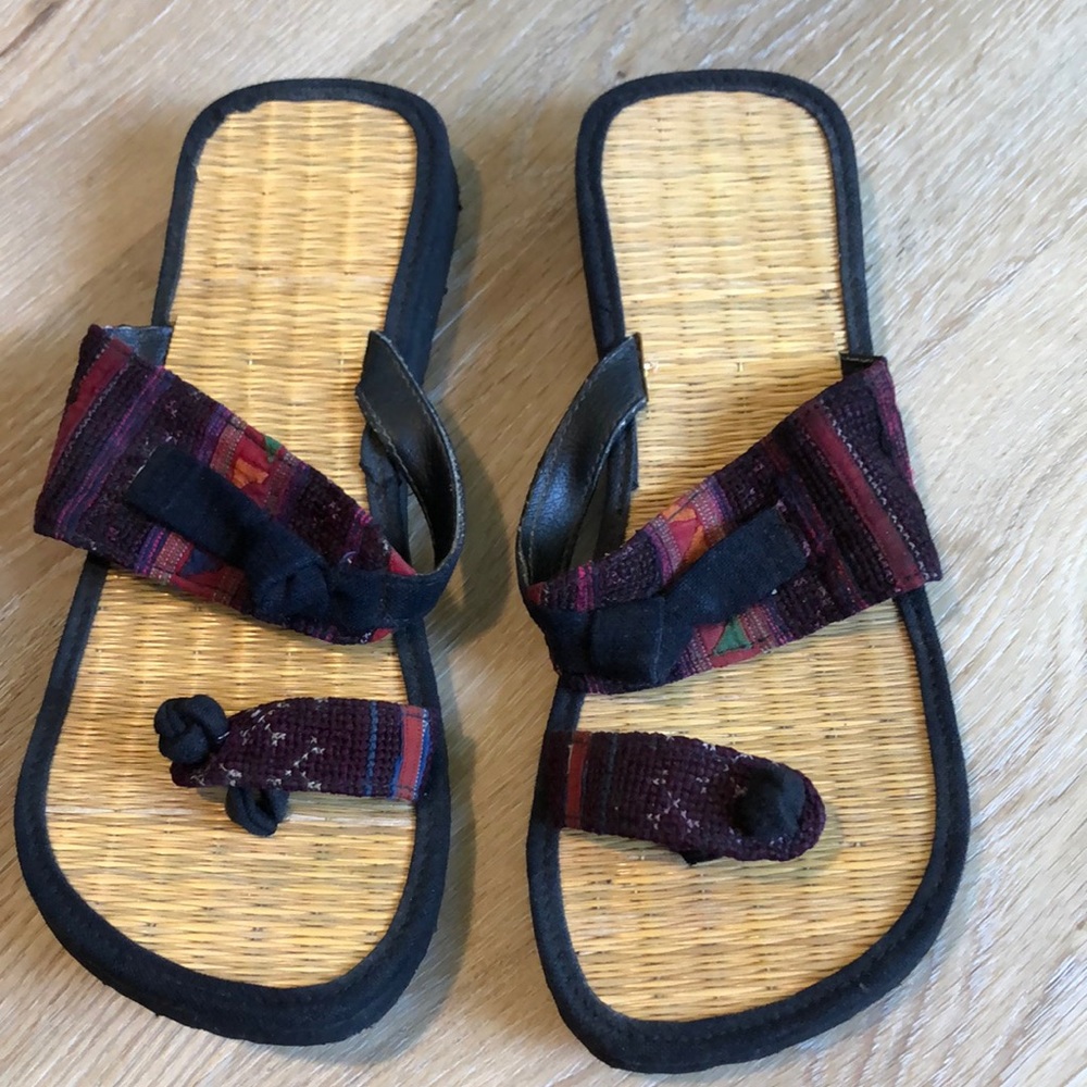 Sandals - Picture 2 of 4